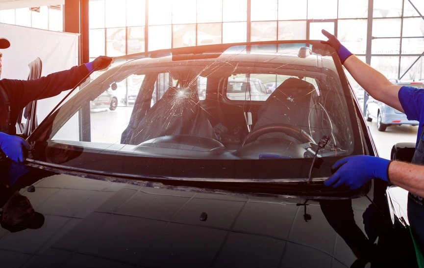 What are the Key Considerations for Maintaining and Repairing your Vehicle’s Windshield?