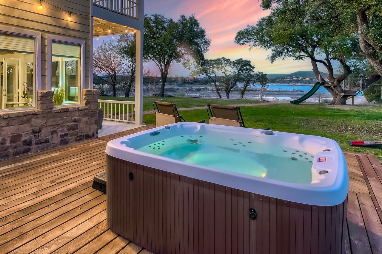 What Are the Key Factors to Consider When Buying Hot Tubs for Vacation Rentals?