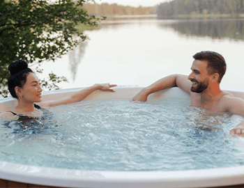 Why Are More Homeowners Searching for Hot Tubs Rentals Near Me Instead of Buying One?
