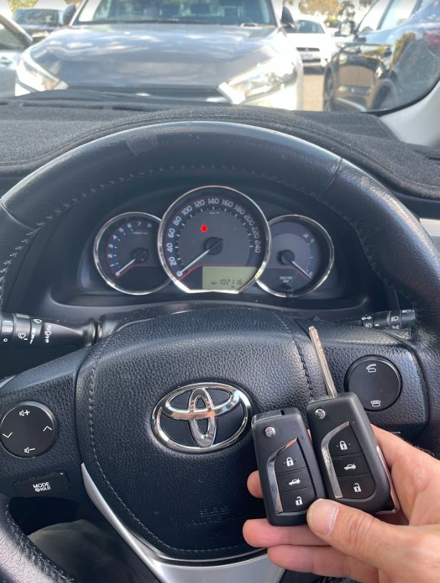 Can a Car Locksmith Handle Toyota Car Key Fixing in Bangor Quickly?